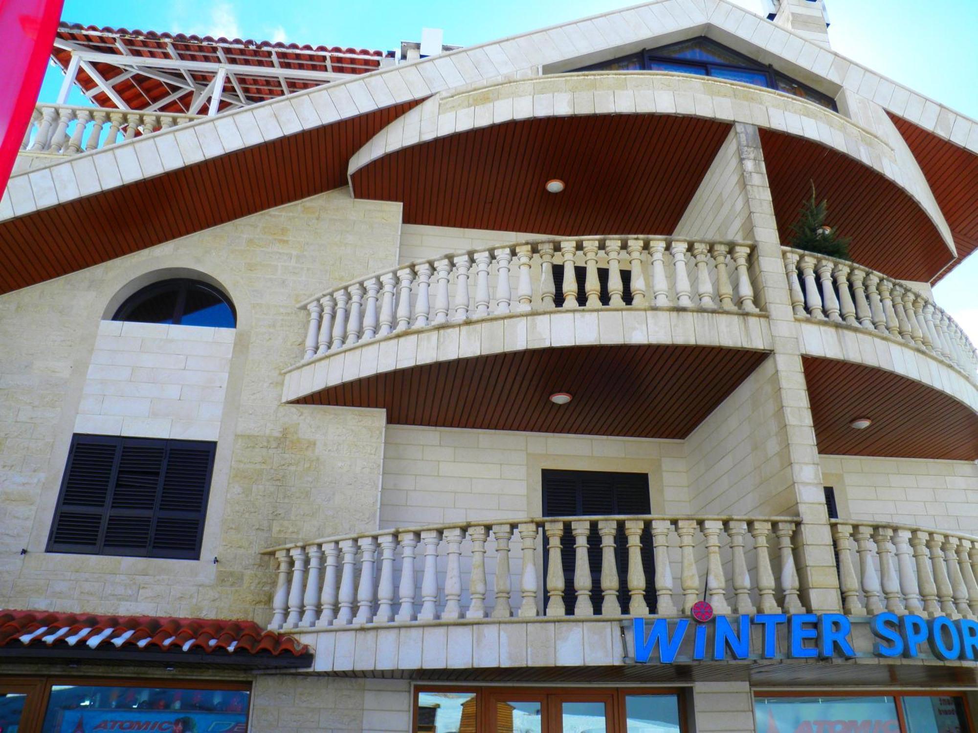 Stone Chalets Fārayyā 외부 사진